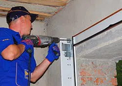 Trust Garage Door Plano, TX 972-426-3370 - repair-side